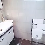 Apartment Near The Center - Nada