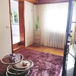 Apartment Near The Center - Nada
