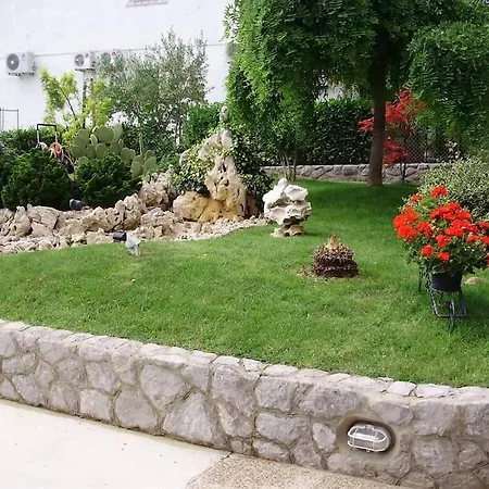 Near The Center - Nada Apartman Malinska