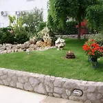 Near The Center - Nada Apartamento Malinska