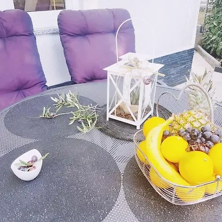 Apartment Near The Center - Nada *