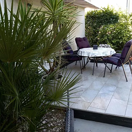 Apartment Near The Center - Nada *