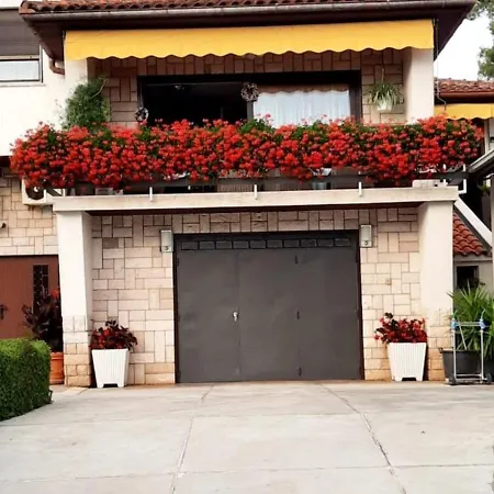 Apartamento Near The Center - Nada